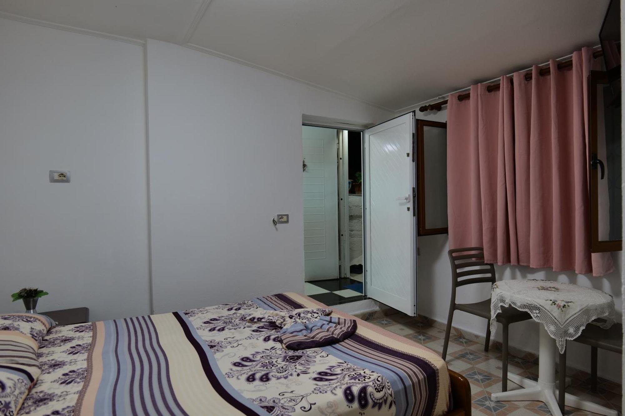 Hermes Elite Apartments Саранде Екстериор снимка